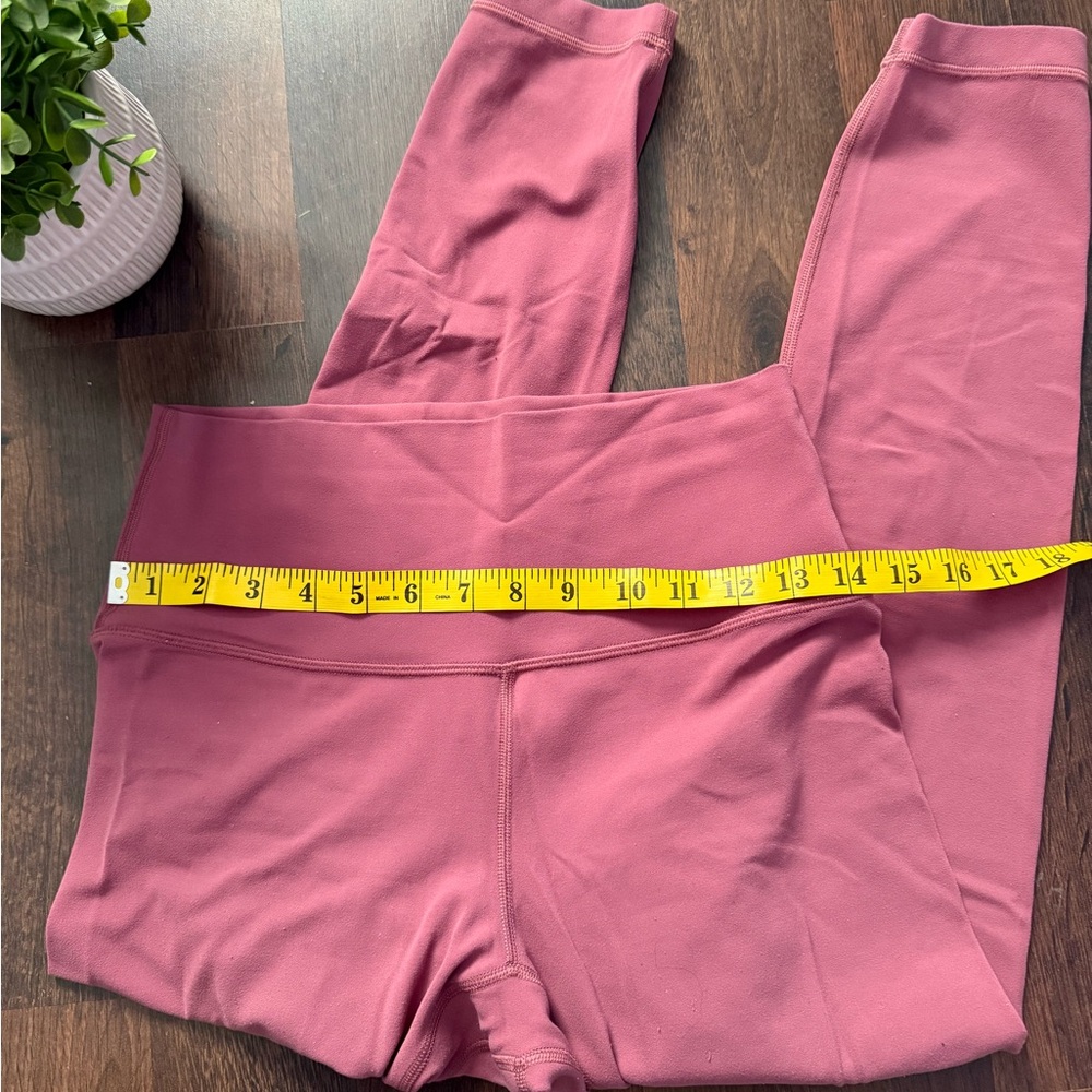 Lululemon Align Leggings 25” - Picture 9 of 10